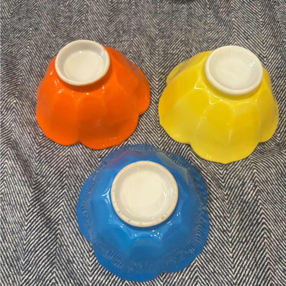 Set of 3 Vintage Colorful Lotus Bowls